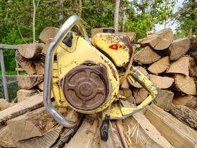 Clinton 1100a Chain Saw D35 For Parts Or Repair