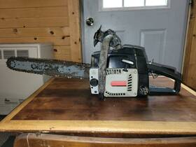 Craftsman 358356070 Chainsaw With 18 Inch Bar And Chain Runs Used