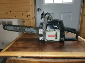 358356070 Craftsman Chainsaw With 18 Inch Bar And Chain Runs Used