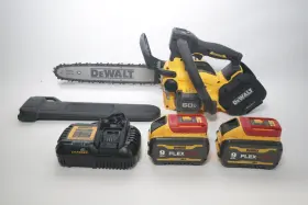 Dccs674 Dewalt 60v Max 14 Inch Top Handle Chainsaw And 2 20v/60v Batteries Charger