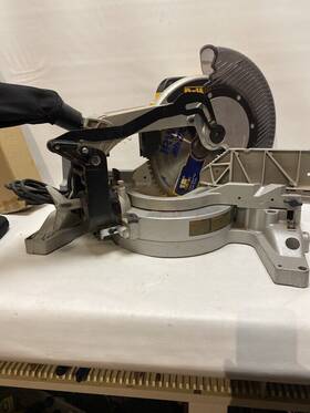 Dewalt Dws715 Dw715 Compound Miter Saw