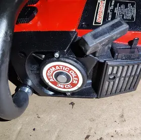 4226 Dynamark Gas Chainsaw 36cc 2-stroke Automatic Oiler Anti-vibe Red Black