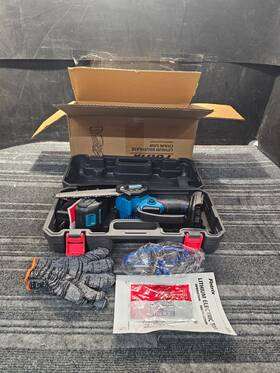 Fotrix Xzj-6-01 6 Inch Lithium Brushless Chain Saw With Battery/charger And Hardcase