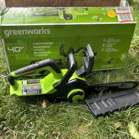 Cs40b00 Greenworks 40v 12-inch Cordless Chainsaw Tool Only 2024 Build Date