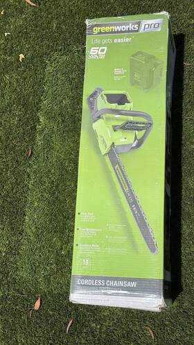Greenworks Cs60l01 Pro Bare Tool 60-volt Lithium Ion 18-inch Cordless Chainsaw