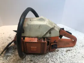 047538 Husqvarna Vintage 61 Rancher Chainsaw Practica - Parts Or Repair