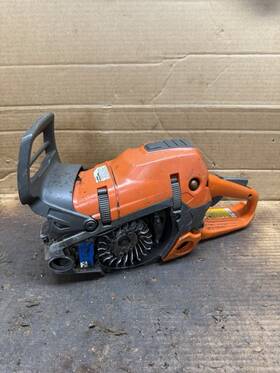 Husqvarna 2046-812 562xp Chainsaw For Parts Or Repair