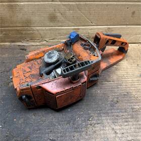 Husqvarna 3380121 42 Chainsaw For Parts Or Repair