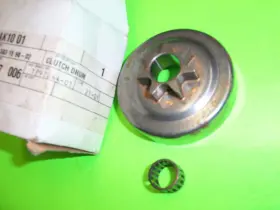 503-15-98-02 Husqvarna Clutch With Bearing New Oem 503159802 Fits 40 45 49 Eo1