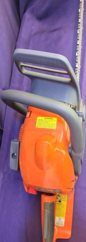 Husqvarna Rhyxs.0414ac 435 X-torq Gas Chainsaw Orange Anti-vibration Chain Brake Grip
