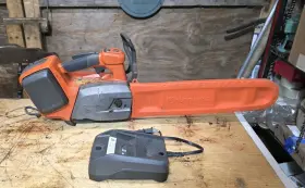 T542ixp Husqvarna Cordless Top Handle Chainsaw Battery And Charger Read Descriptn T542ixp Husqvarna Cordless Top Handle Chainsaw Battery And Charger Read Descriptn