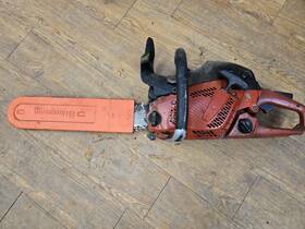 Jonsered Cs2258 Chainsaw For Parts Or Repair