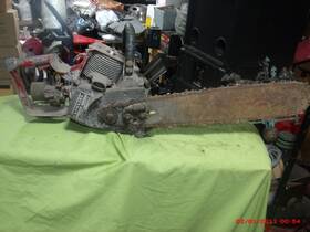 Lombard 44-9351 Vnge Rare Chain Saw Motor Is Turning Freely -parts Or Repair