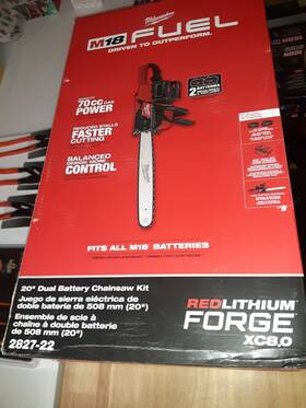 Milwaukee 2827-22 M18 Fuel 18v 20 Inch Dual Battery Chainsaw Kit
