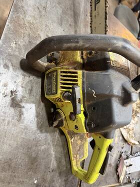 Poulan 2075 Chainsaw