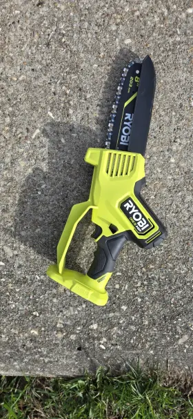 F-420033 Ryobi One Hp Compact Series 8 Inch Mini Chainsaw Cordless Lightweight Battery