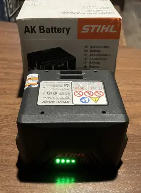 45204006512 Stihl Genuine Battery Ak30 36v 4.8ah 180wh Lithium-ion 4x Led Suits Tools